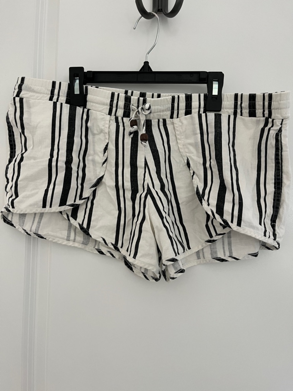 Soleil Linen Striped Black and White Women's Shorts